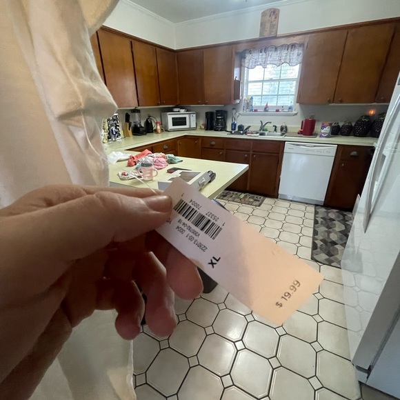 Old navy size xl - Picture 2 of 3